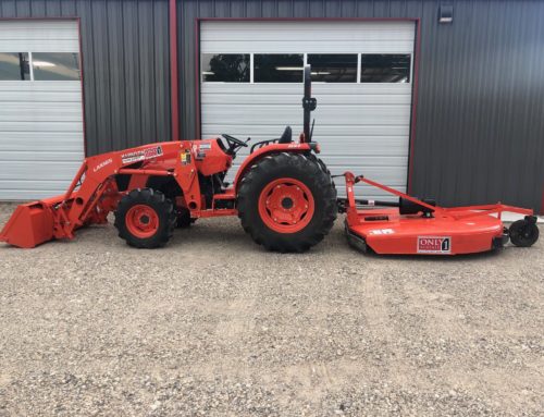 Tractor w/ Loader, 4WD 59 Hp